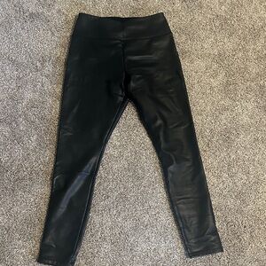 Hollister Black Ultra High-Rise Leggings